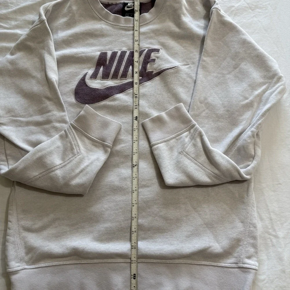 Nike WM‎ Small Lt Grey Sweatshirt W/purple Nike Logo, MoveToZero Collection Cozy